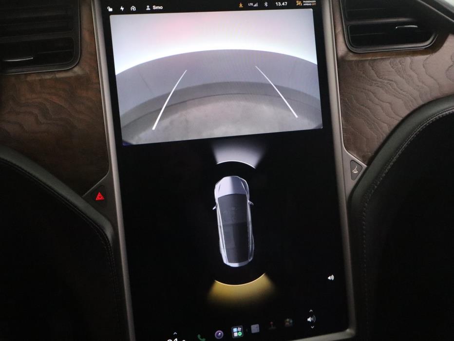 TESLA Model X 2018