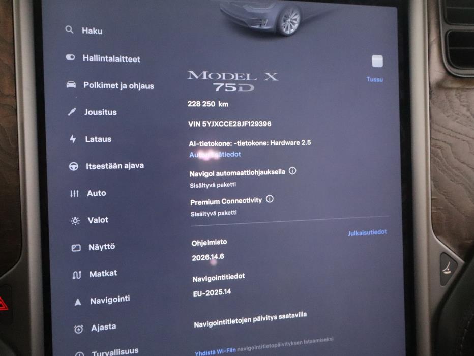 TESLA Model X 2018