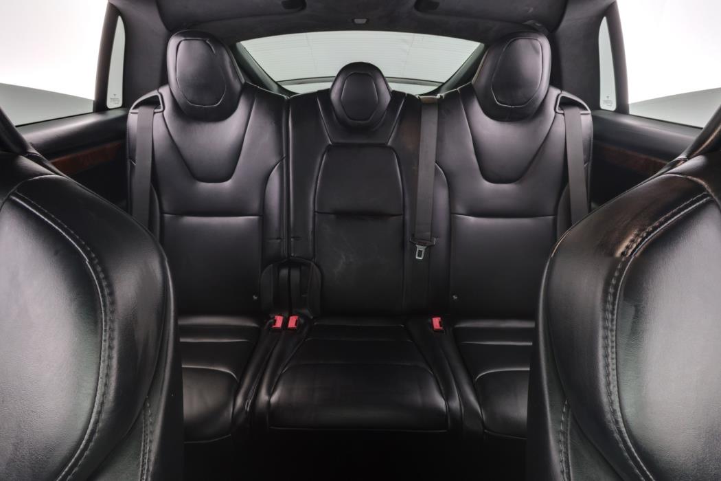 TESLA Model X 2018