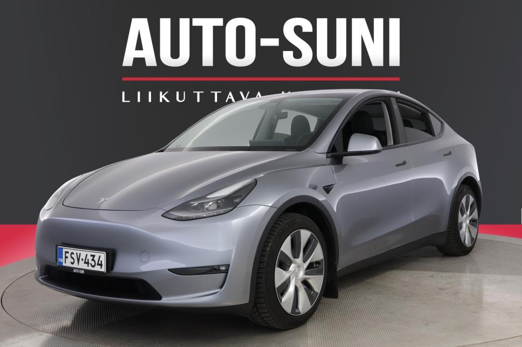 TESLA Model Y 2024