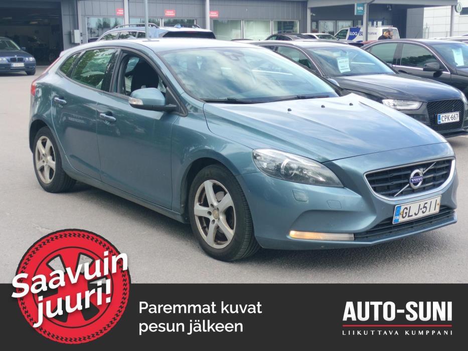 VOLVO V40 2014