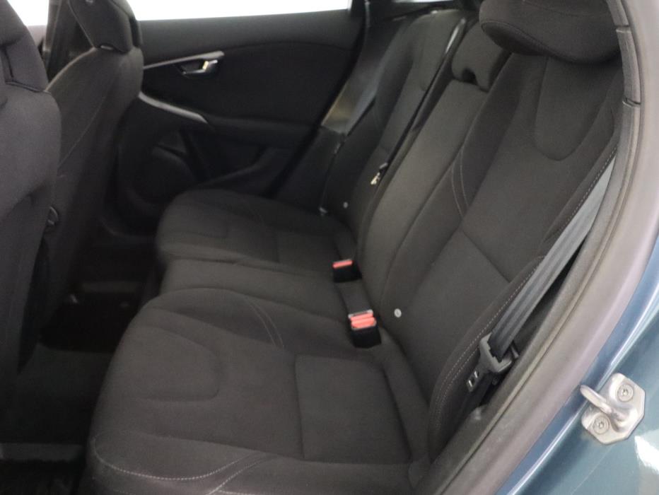 VOLVO V40 2014