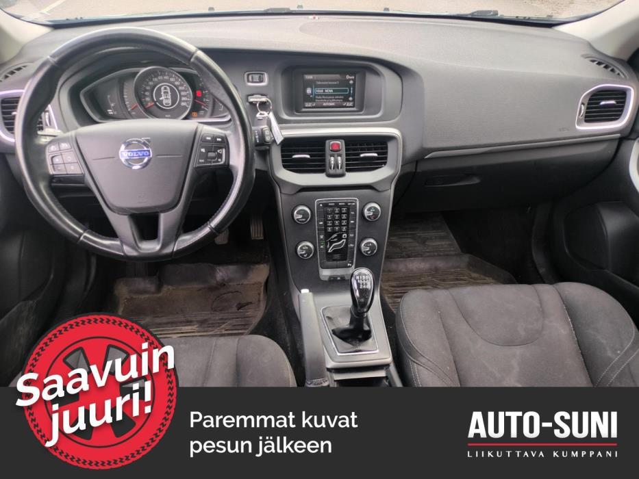 VOLVO V40 2014