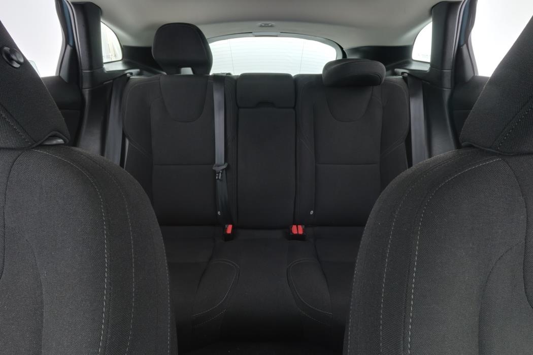 VOLVO V40 2014