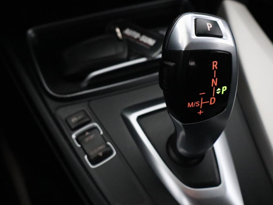 BMW 320 2016