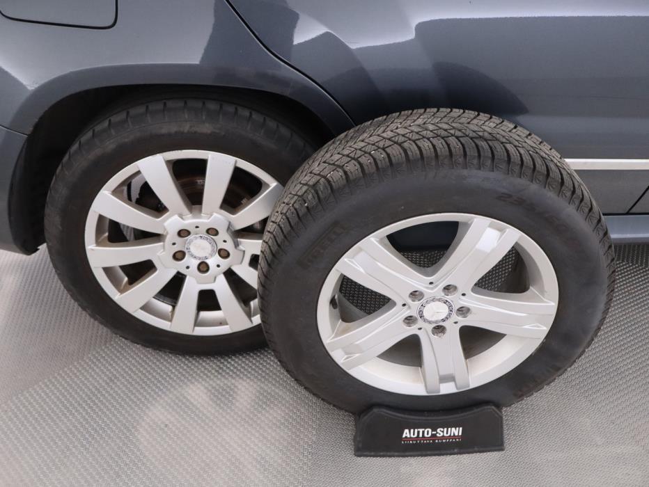 MERCEDES-BENZ GLK 2010