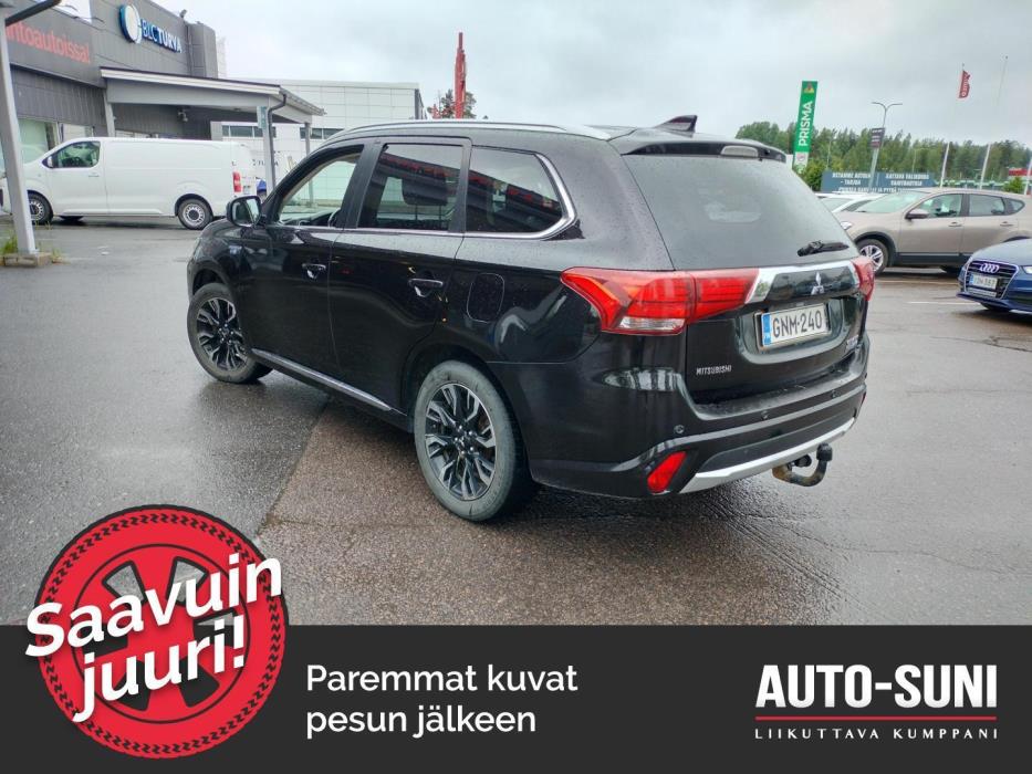 MITSUBISHI Outlander PHEV 2016