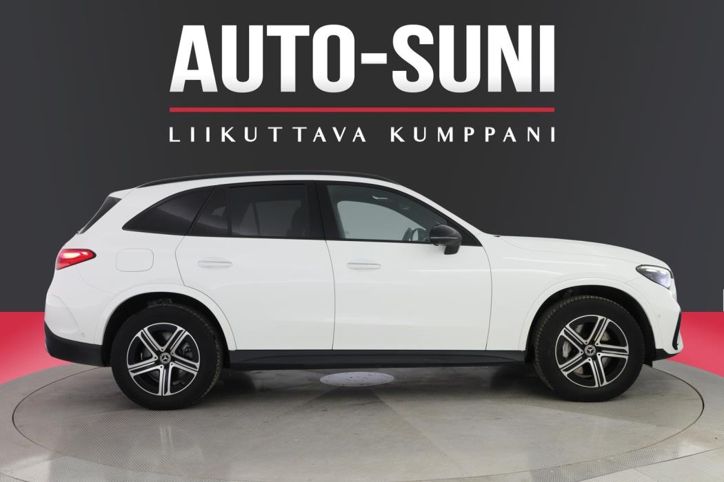 MERCEDES-BENZ GLC 2023