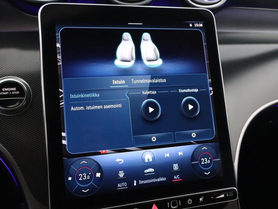 MERCEDES-BENZ GLC 2023