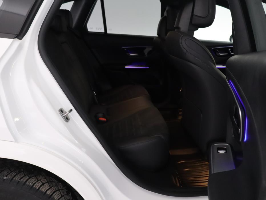 MERCEDES-BENZ GLC 2023