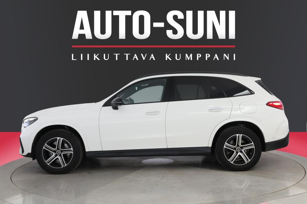 MERCEDES-BENZ GLC 2023