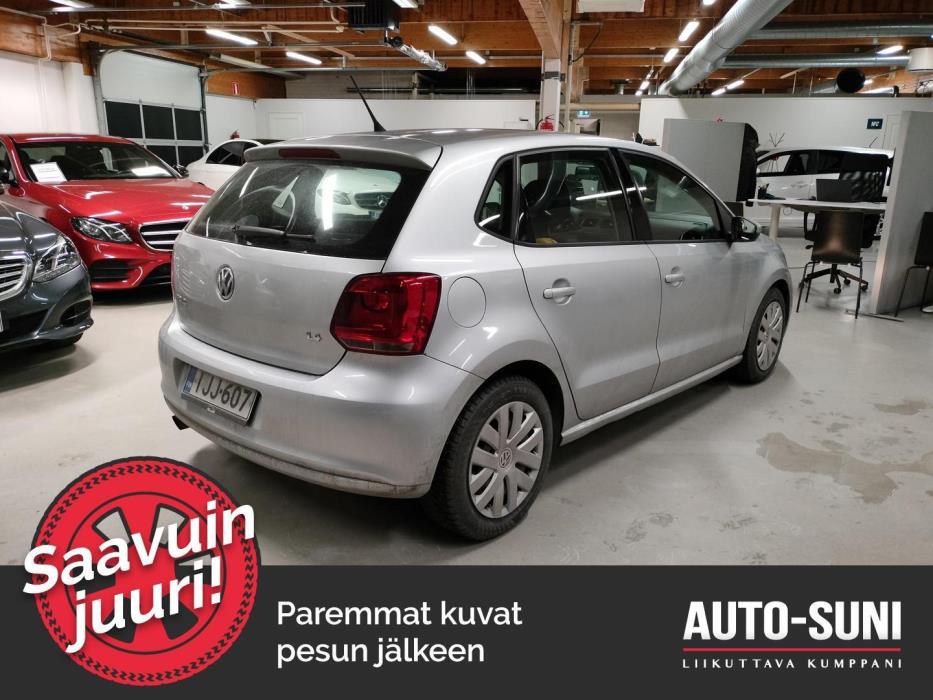 VOLKSWAGEN Polo 2010