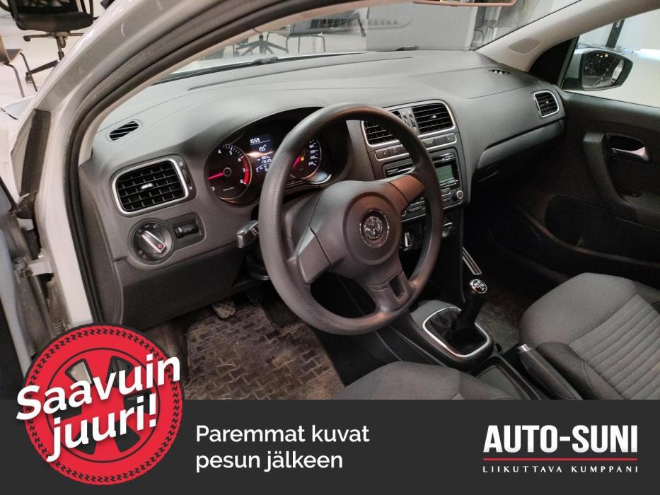 VOLKSWAGEN Polo 2010