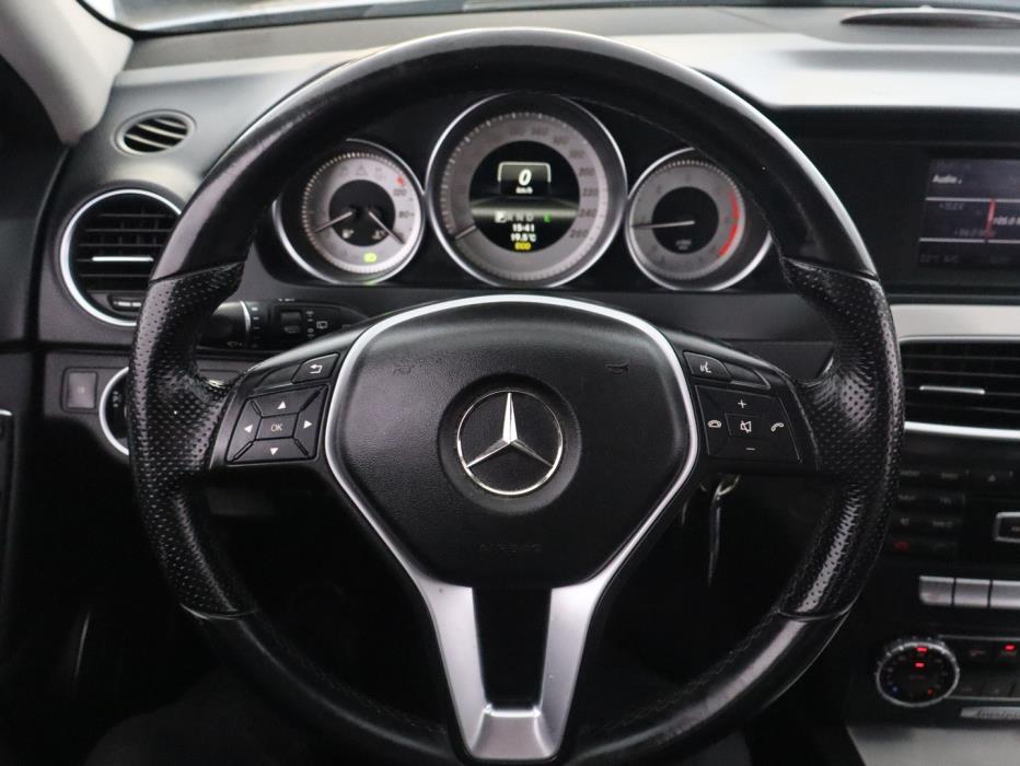 MERCEDES-BENZ C 2013
