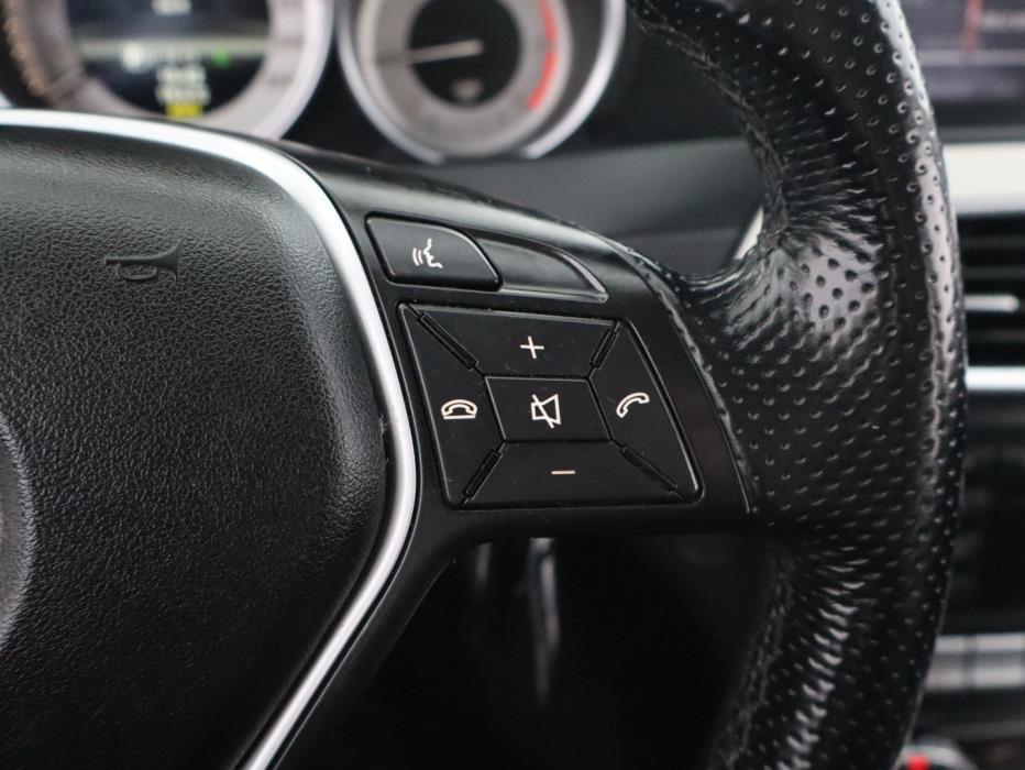 MERCEDES-BENZ C 2013