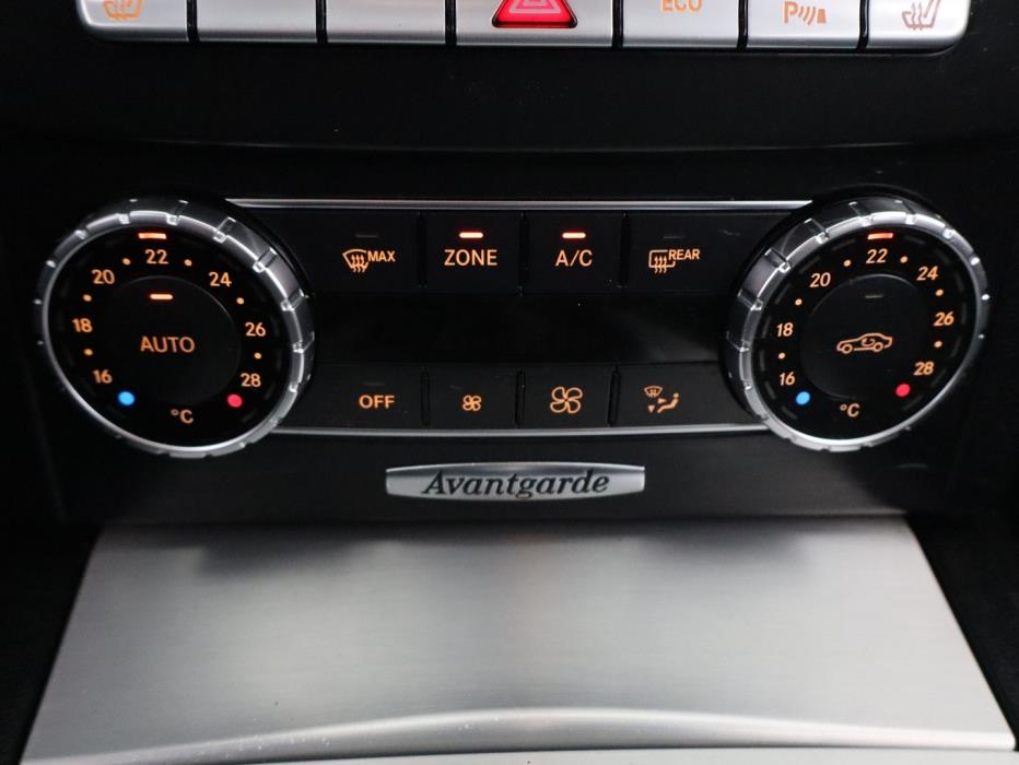 MERCEDES-BENZ C 2013