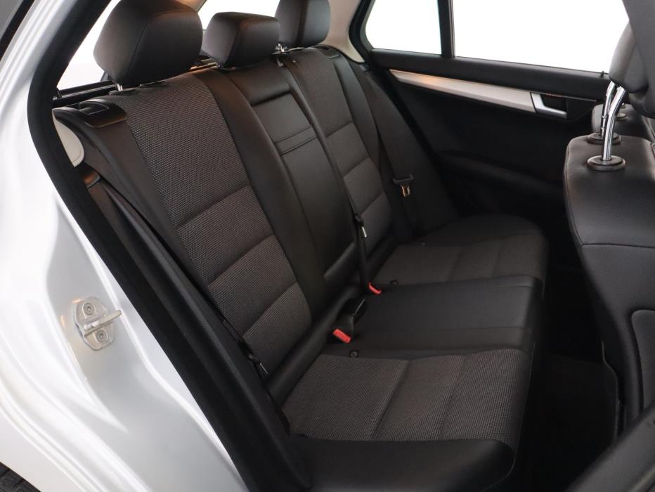 MERCEDES-BENZ C 2013