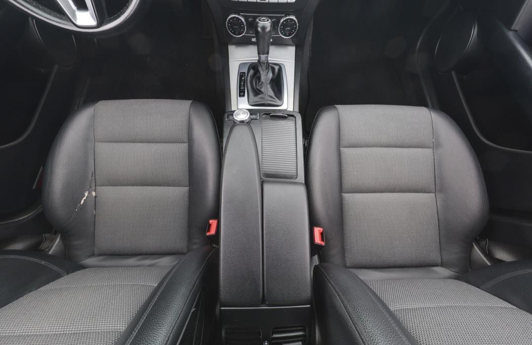 MERCEDES-BENZ C 2013