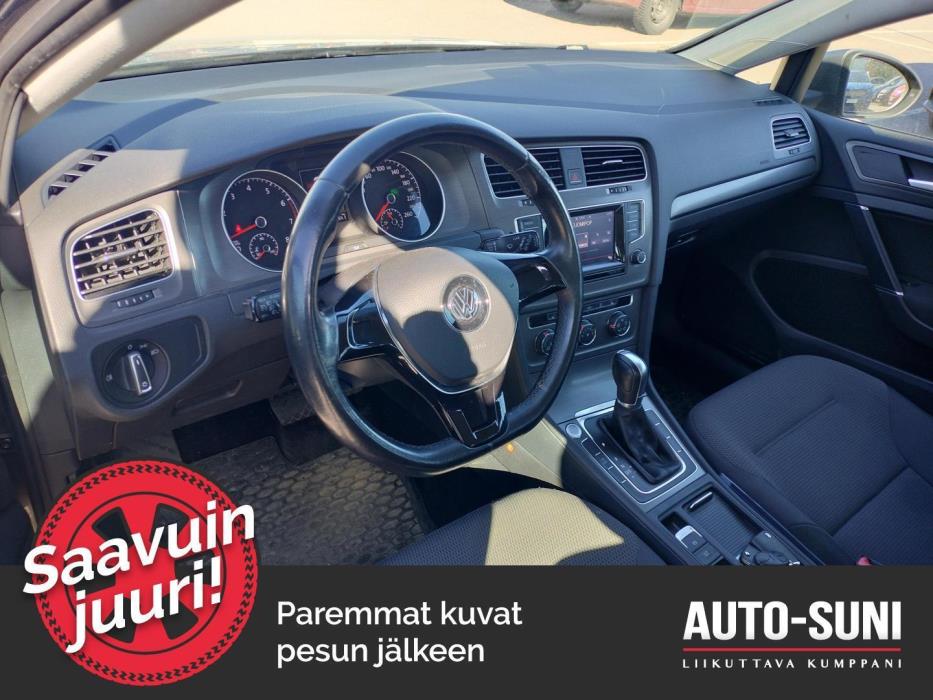 VOLKSWAGEN Golf 2013