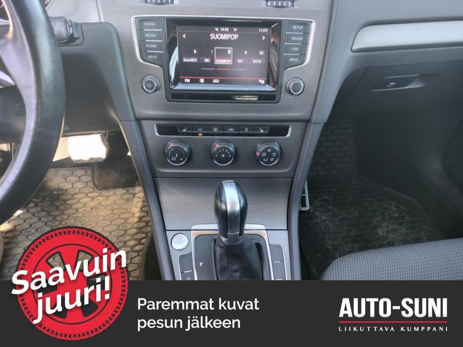 VOLKSWAGEN Golf 2013