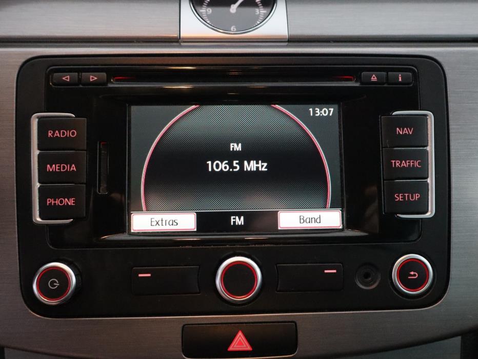 VOLKSWAGEN Passat 2014