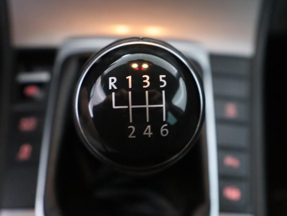VOLKSWAGEN Passat 2014