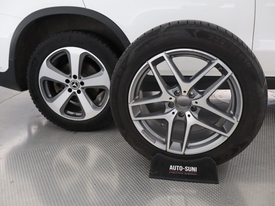 MERCEDES-BENZ GLC 2017