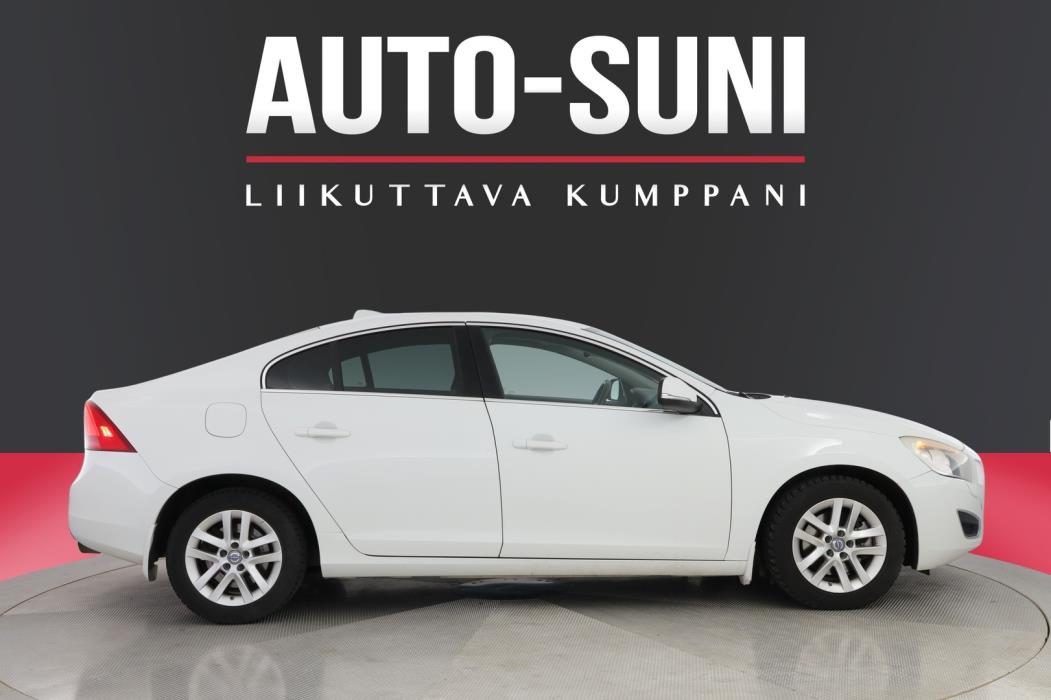 VOLVO S60 2011