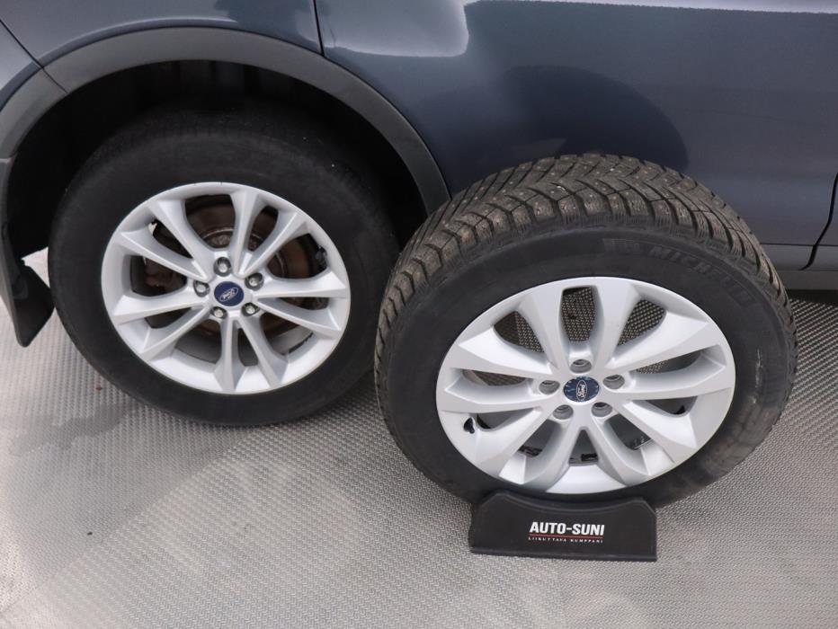 FORD Kuga 2012
