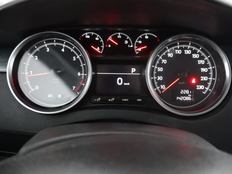 PEUGEOT 508 2015