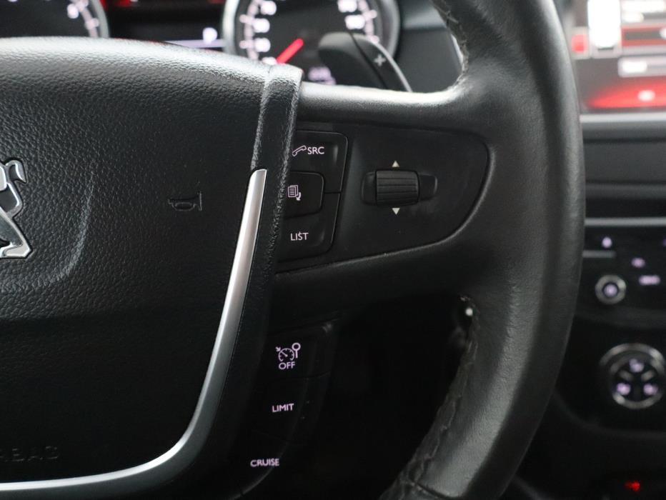 PEUGEOT 508 2015