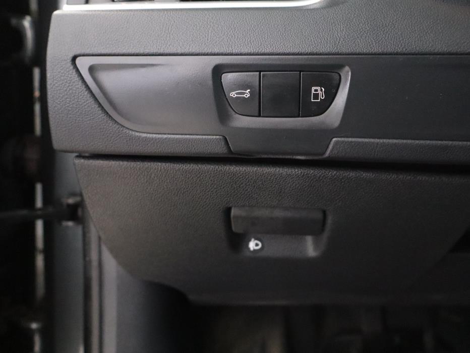 PEUGEOT 508 2015