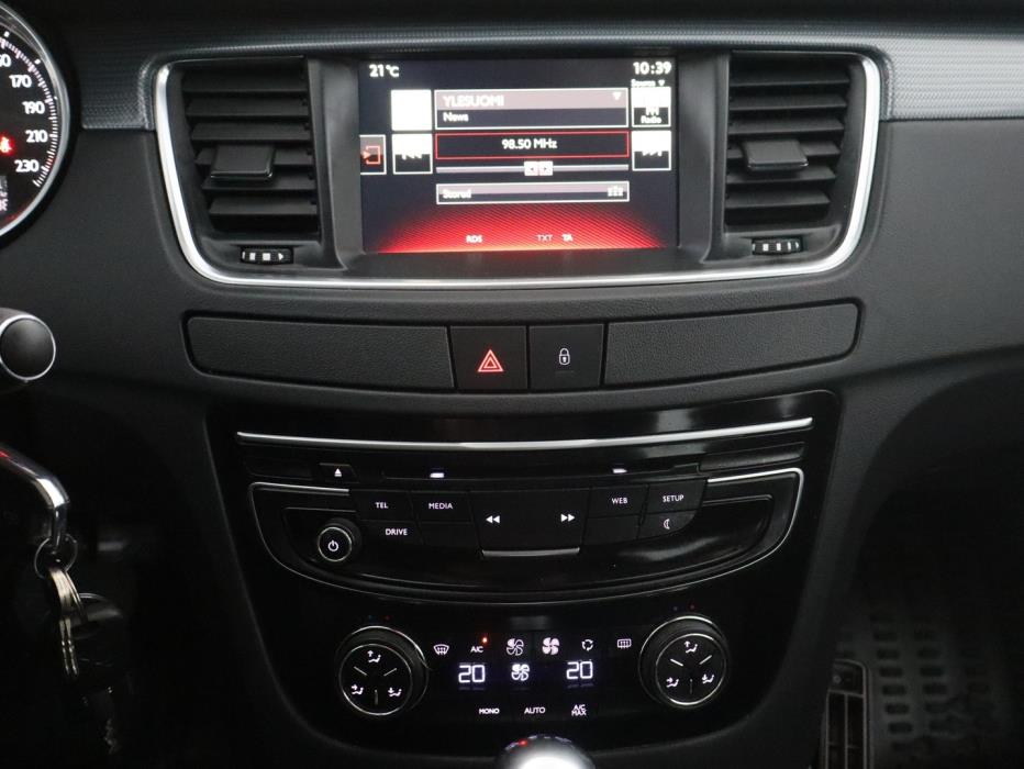 PEUGEOT 508 2015
