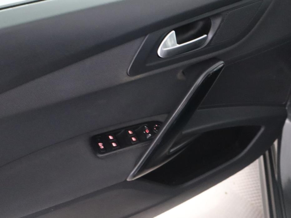 PEUGEOT 508 2015