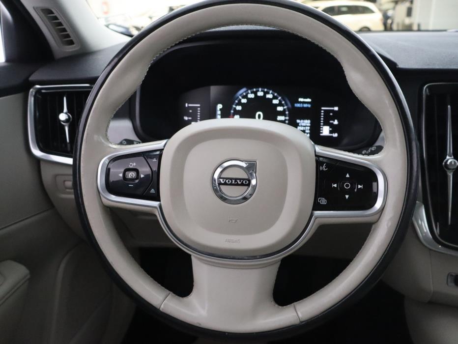VOLVO V90 2017