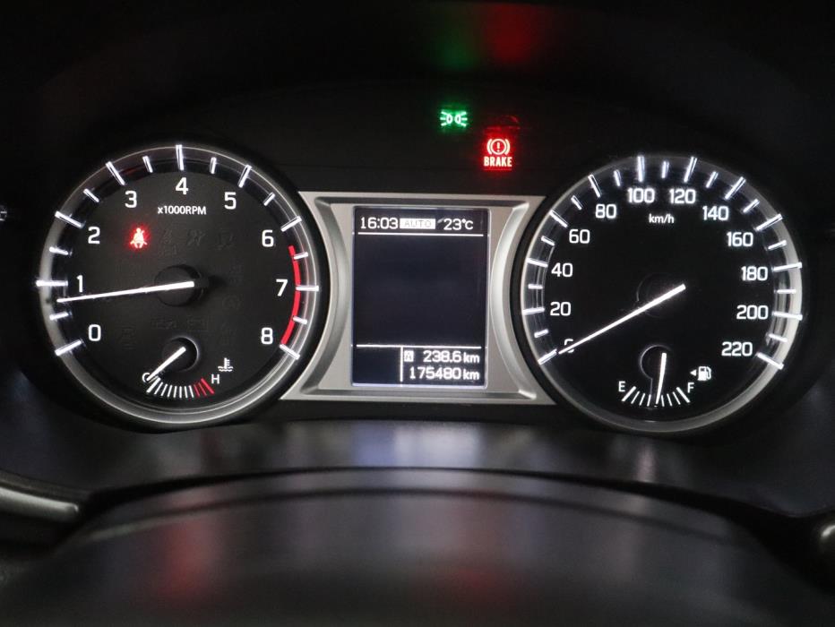 SUZUKI Vitara 2015