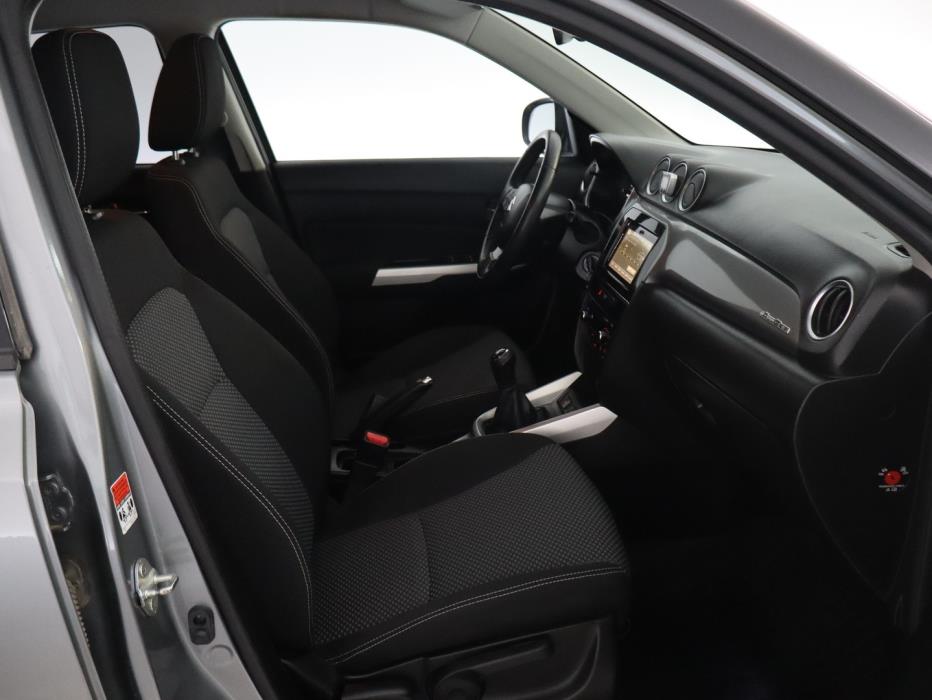 SUZUKI Vitara 2015