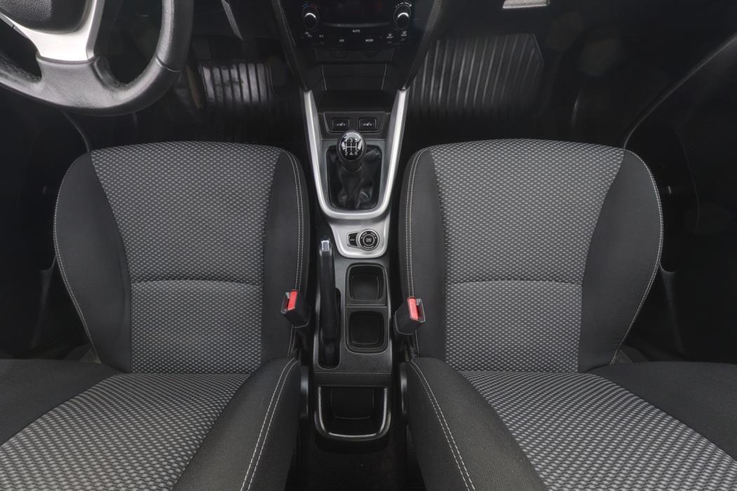 SUZUKI Vitara 2015