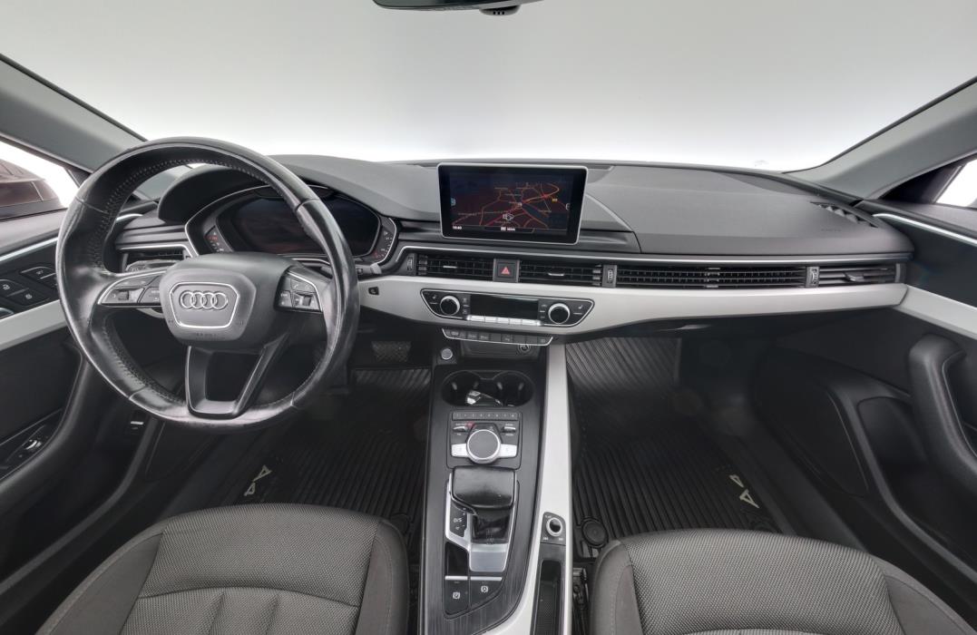 AUDI A4 2016
