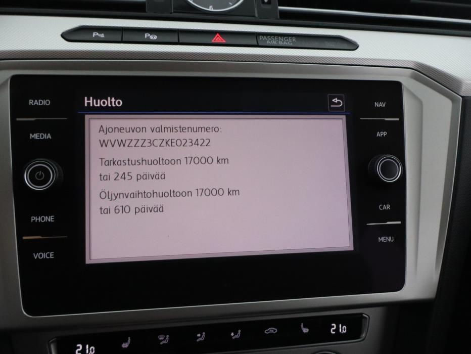 VOLKSWAGEN Passat 2019