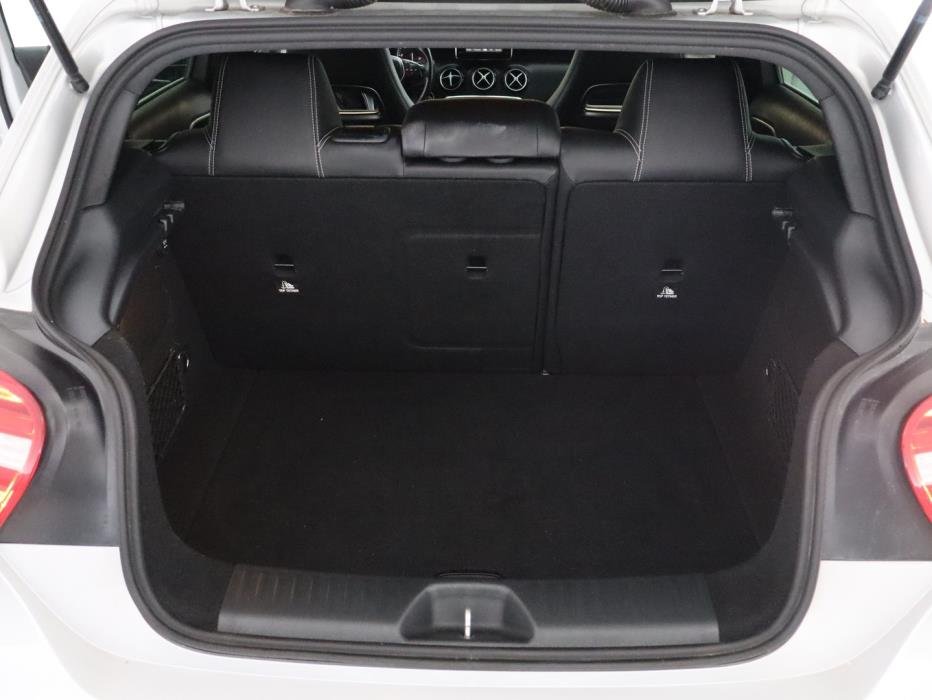 MERCEDES-BENZ A 2013