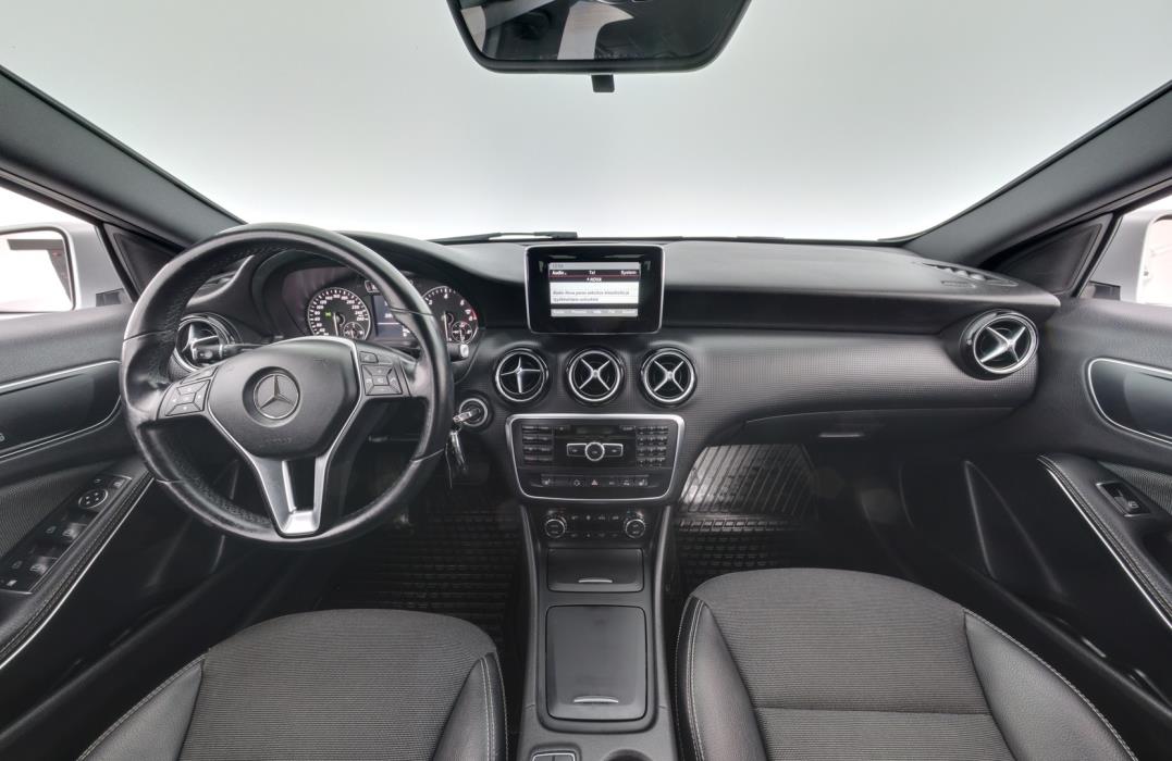 MERCEDES-BENZ A 2013