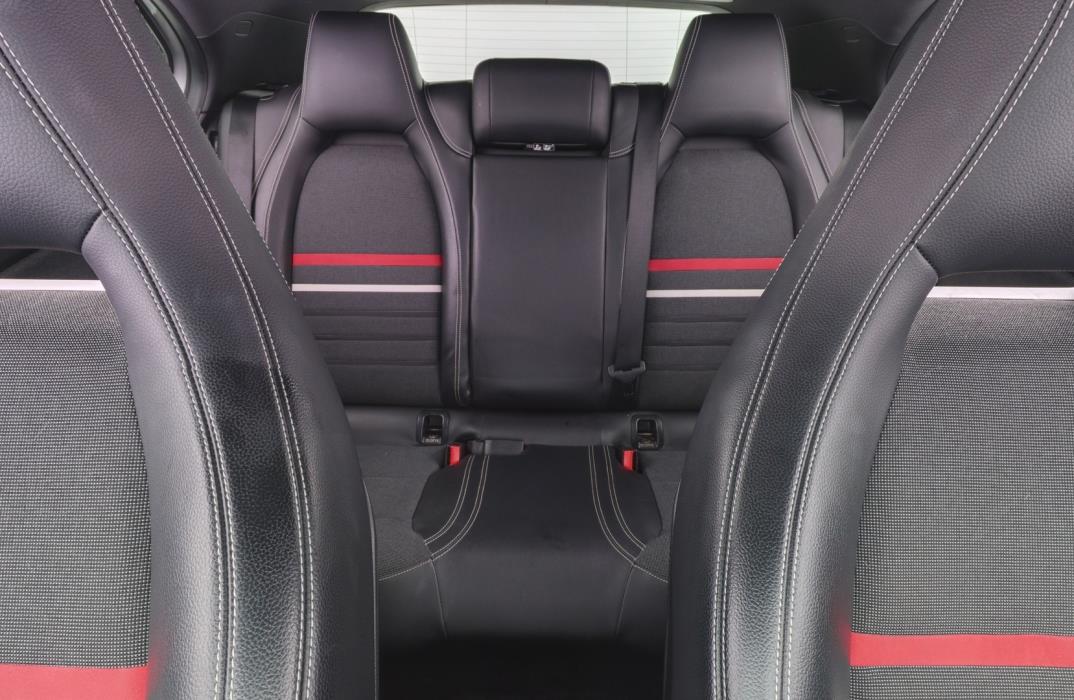 MERCEDES-BENZ A 2013