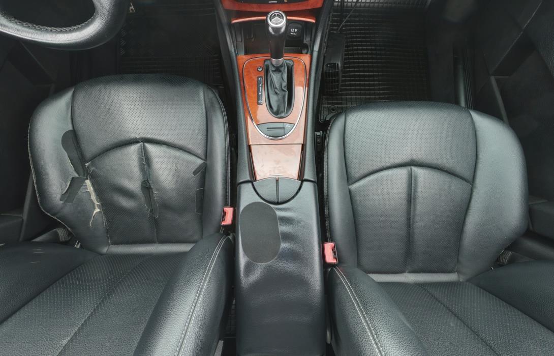 MERCEDES-BENZ E 2007