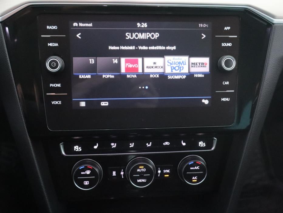 VOLKSWAGEN Passat 2018