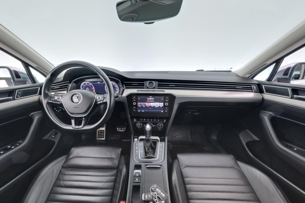 VOLKSWAGEN Passat 2018