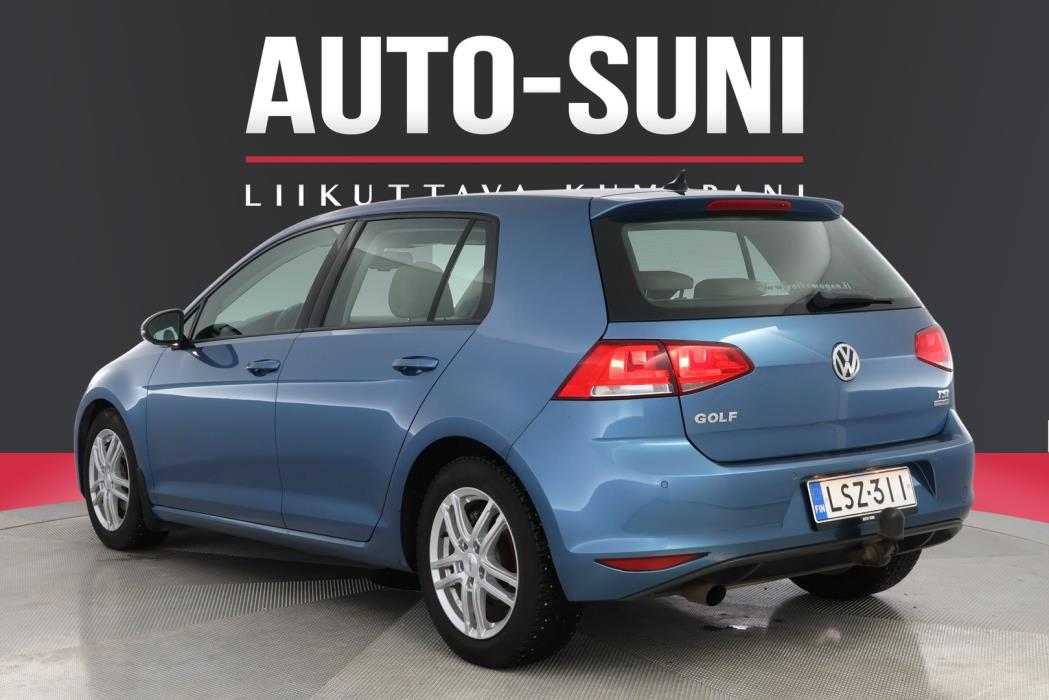 VOLKSWAGEN Golf 2013