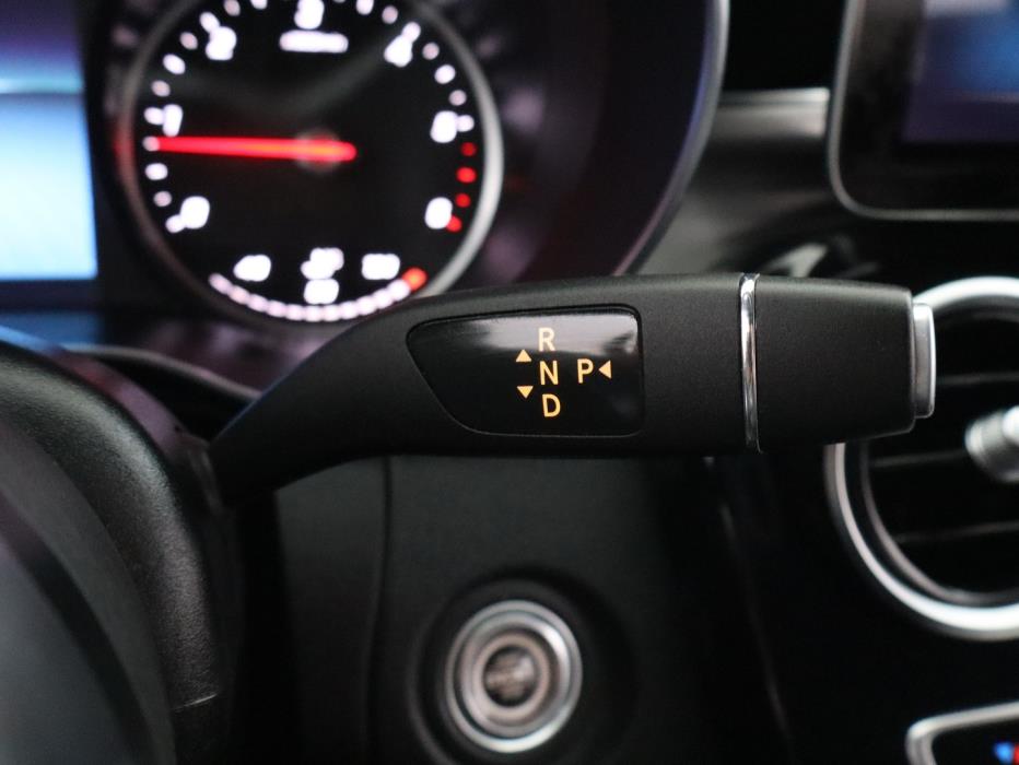 MERCEDES-BENZ C 2018