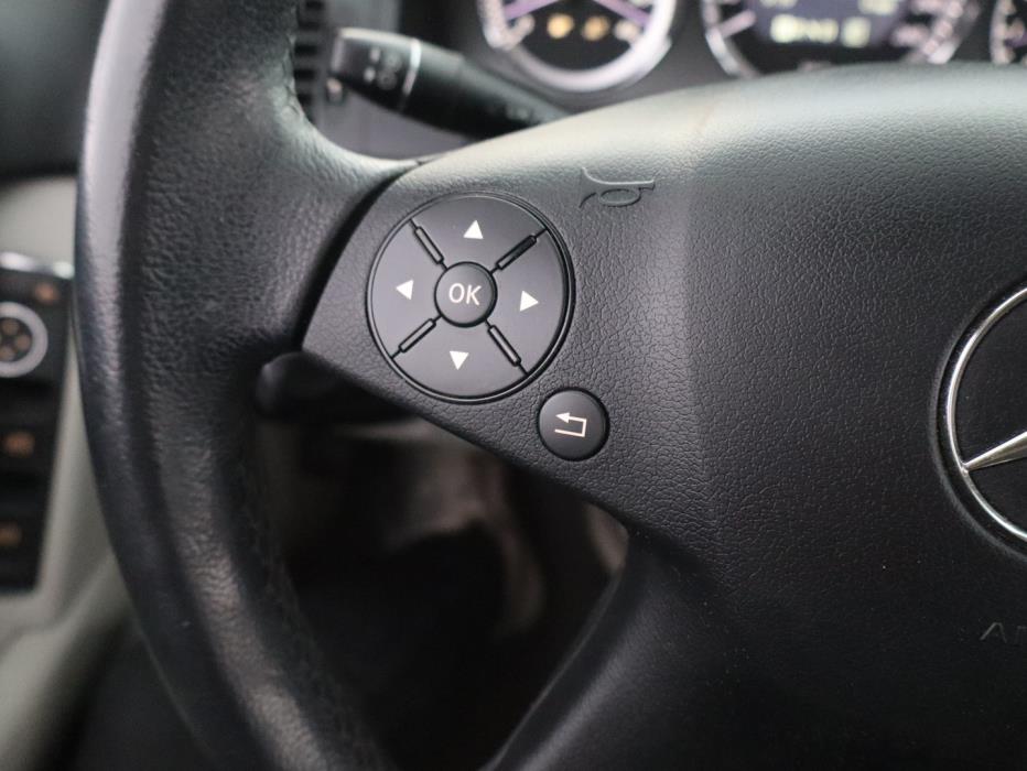 MERCEDES-BENZ C 2009