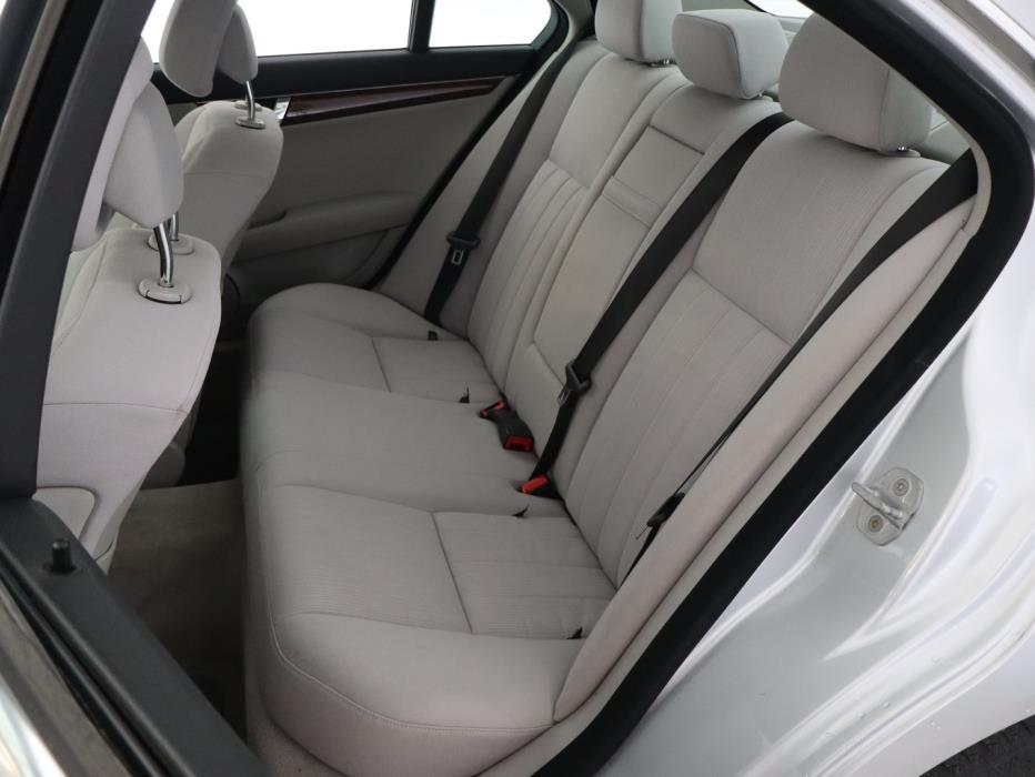 MERCEDES-BENZ C 2009
